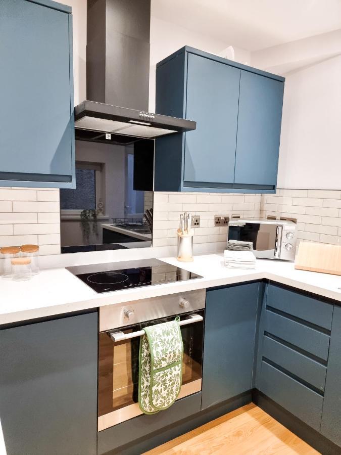 Gorgeous Newly Renovated 2 Double Bed Flat