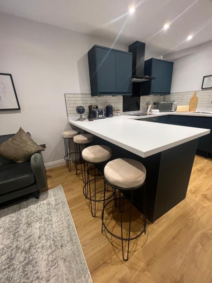 Apartment Gorgeous Newly Renovated 2 Double Bed Flat Swansea